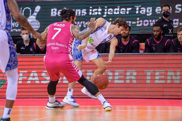 easyCredit BBL, Telekom Baskets Bonn vs Fraport Skyliners, 30 04 2021 Joe Rahon Fraport Skyliners, 18 , Chris Babb Telekom Baskets Bonn, 7 , easyCredit BBL, Telekom Baskets Bonn vs Fraport Skyliners on 30 04 2021 at Telekom Dome Bonn, Bonn Nordrhein Westfalen Copyright: xBEAUTIFULxSPORTS Mueller-Laschetx