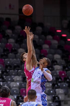 easyCredit BBL, Telekom Baskets Bonn vs Fraport Skyliners, 30 04 2021 Leon Kratzer Telekom Baskets Bonn, 21 , Kamari Murphy Fraport Skyliners, 21 , easyCredit BBL, Telekom Baskets Bonn vs Fraport Skyliners on 30 04 2021 at Telekom Dome Bonn, Bonn Nordrhein Westfalen Copyright: xBEAUTIFULxSPORTS Mueller-Laschetx