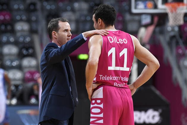 Basketball Men easyCredit BBL 31 Matchday Telekom Baskets Bonn Fraport Skyliners on 30 04 2021 at the Telekom Dome in Bonn William Voigt coach head coach Bonn , left Anthony DiLeo Bonn , right xRx