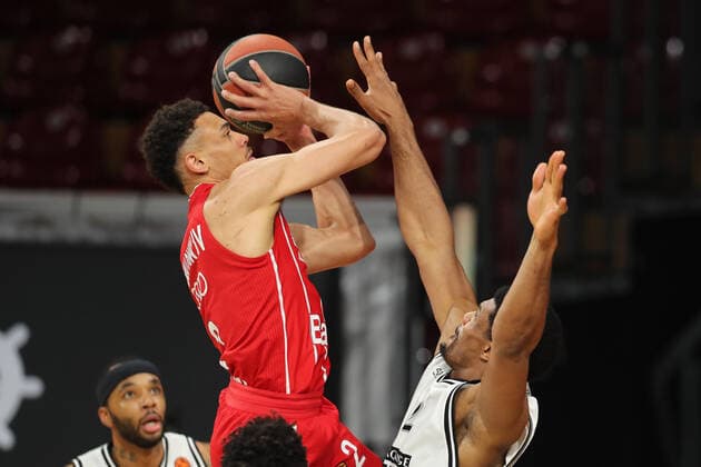 Wade Baldwin IV Munich and Zach Leday Milan GER, FC Bayern Basketball Armani Olimpia Milan, Basketball, EuroLeague Quarterfinals Game 4, Season 2020 2021, 30 04 2021, GER, FC Bayern Basketball Armani Olimpia Milan, Basketball, EuroLeague Quarterfinals Game 4, Season 2020 2021, 30 04 2021, Munich. Copyright: xEIBNER MarcelxEngelbrechtx EP_EER