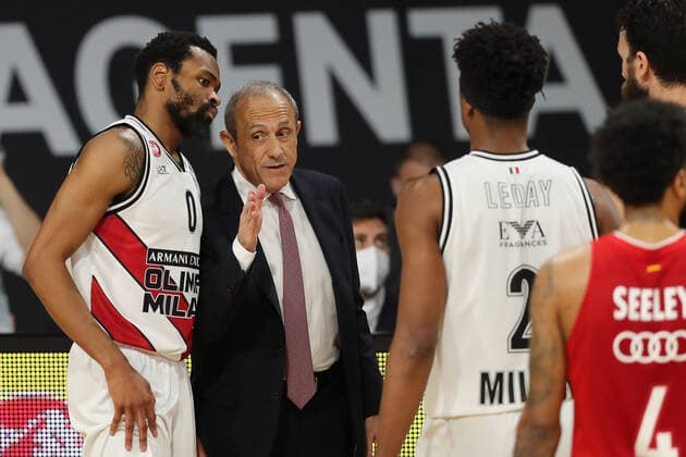 Head Coach Ettore Messina Milan Gives Instructions GER, FC Bayern Basketball Armani Olimpia Milan, Basketball, EuroLeague Quarterfinal Game 4, Season 2020 2021, 30 04 2021, GER, FC Bayern Basketball Armani Olimpia Milan, Basketball, EuroLeague Quarterfinal Game 4, Season 2020 2021, 30 04 2021, Munich. Copyright: xEIBNER MarcelxEngelbrechtx EP_EER