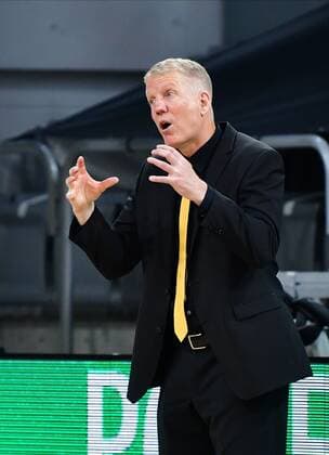BAMBERG 30 04 2021 Basketball easycredit 1 Basketball Bundesliga 31 Matchday Brose Bamberg vs MHP Riesen Luswigsburg John Patrick Headcoach MHP Riesen Ludwigsburg gives instructions Photo Hans Martin Issler isslerimages Brose Bamberg vs MHP Riesen Luswigsburg
