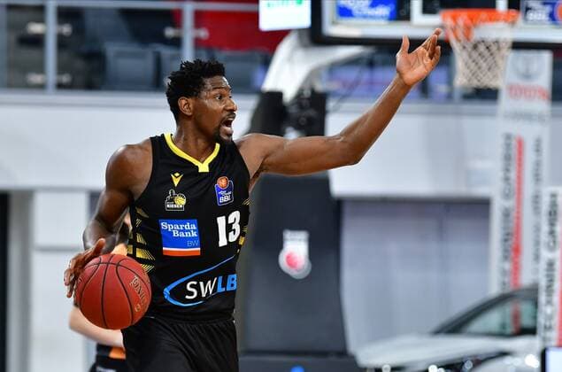 BAMBERG 30 04 2021 Basketball easycredit 1 Basketball Bundesliga 31 matchday Brose Bamberg vs MHP Riesen Luswigsburg Yorman Polas Bartolo 13, MHP Riesen Ludwigsburg tries to drive his team Photo Hans Martin Issler isslerimages Brose Bamberg vs MHP Riesen Luswigsburg