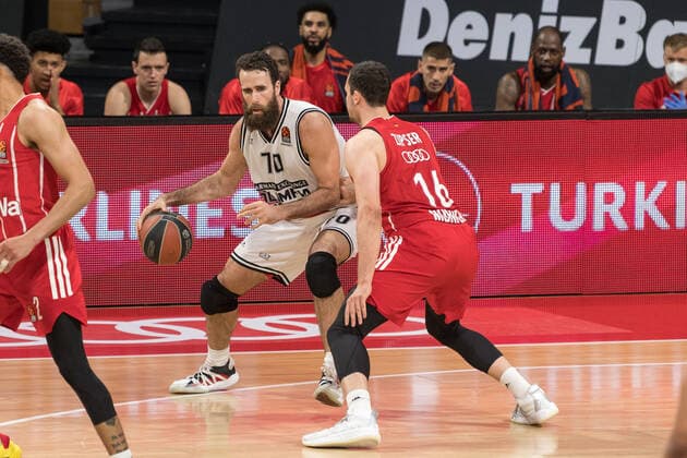 Basketball, Euroleague, day0 04 2021, FC Bayern Munich Armani Olimpia Milan Pictured Luigi DATOME Armani Olimpia Milan, 70 and Paul ZIPSER FC Bayern Munich, 16 Munich Audi Dome Bayern Germany. Copyright: Passion2Press.dex xMarkusxFischerx