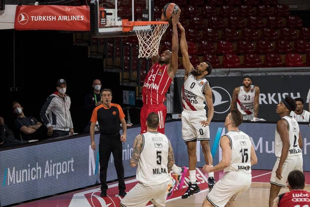 Basketball, Euroleague, day0 04 2021, FC Bayern Munich Armani Olimpia Milan Pictured JaJuan JOHNSON FC Bayern Munich, 25 basket and Kevin PUNTER Armani Olimpia Milan, 0 Munich Audi Dome Bayern Germany. Copyright: Passion2Press.dex xMarkusxFischerx
