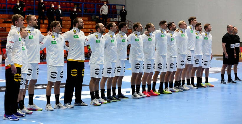29.04.2021 Bugojno Bosnia Herzegovina-Germany EHF 2022 European qualifiers men s handball Germany handball team national anthem from L-R: Till Klimpke,Timo Kastening,Julius Kühn, Rune Dahmke,Andreas Wolff,Marcel Schiller,Kai Häfner,Patrick Groetzki,Steffen Weinhold, Juri Knorr,Sebastian Heymann,Fabian Wiede,Patrick Wiencek,Finn Lemke,Johannes Golla,Philipp Weber and Croatia, referees Marko Mrvica,Dalibor Jurinovic :Str