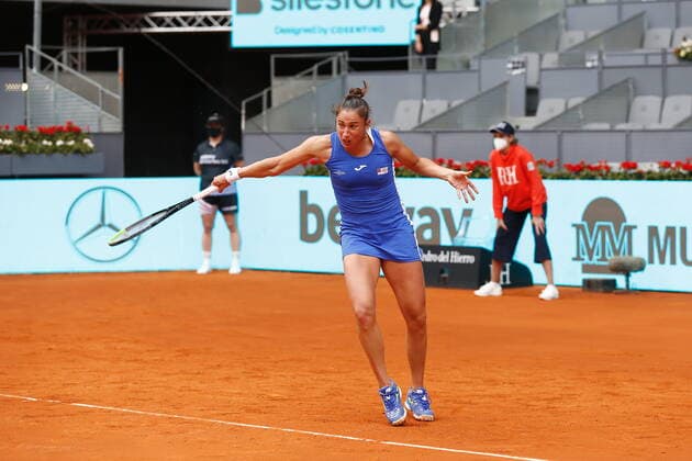 Sara Sorribes Tormo (ESP), APRIL 30, 2021 - Tennis : Sara Sorribes Tormo of Spain during Singles 1st round match against Simona Halep of Romania on the WTA, Tennis Damen 1000 Mutua Madrid Open tennis tournament at the Caja Magica in Madrid, Spain. Noxthirdxpartyxsales  (0117029461st)
