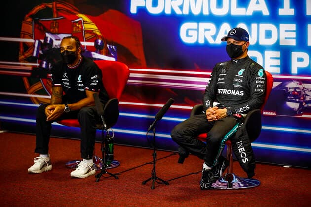 HAMILTON Lewis (gbr), Mercedes AMG F1 GP W12 E Performance, BOTTAS Valtteri (fin), Mercedes AMG F1 GP W12 E Performance, portrait, press conference, PK, Pressekonferenz during the Formula 1 Heineken Grande PrŽmio de Portugal 2021 from April 30 to May 2, 2021 on the Algarve International Circuit, in Portimao, Portugal FORMULE 1 : Grand Prix du Portugal - Essais et Qualification - Portimao - 01 05 2021 DPPI Panoramic  _B2_0839