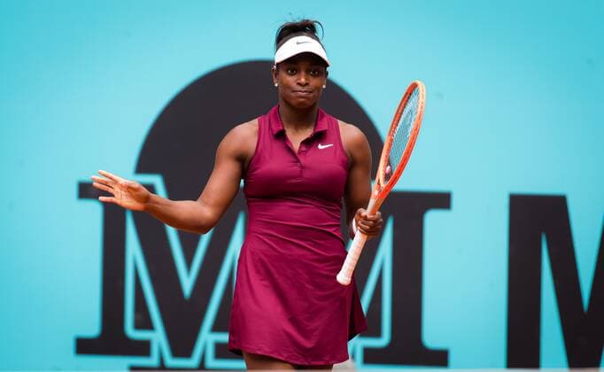 Mandatory Credit: Photo by Rob Prange Shutterstock (11876063bu) Sloane Stephens of the United States in action during her second-round match at the 2021 Mutua Madrid Open WTA, Tennis Damen 1000 tournament Mutua Madrid Open, Tennis, La Caja Magica, Madrid, Spain - 01 May 2021 Mutua Madrid Open, Tennis, La Caja Magica, Madrid, Spain - 01 May 2021  Copyright: xRobxPrange Shutterstockx 11876063bu