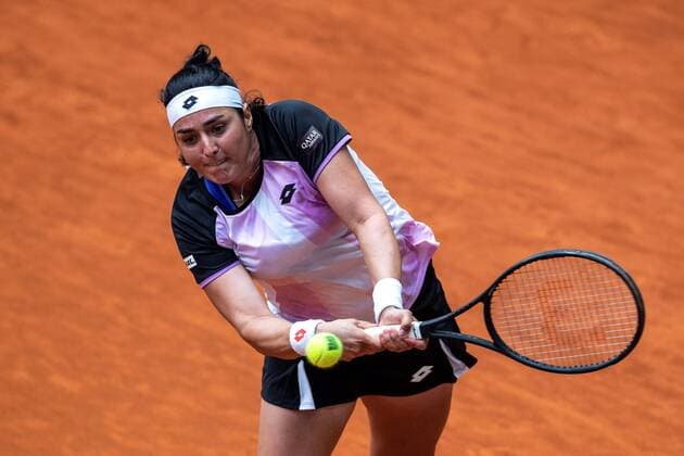 Tunisian Ons Jabeur in action against Sloane Stephens of the US during their Mutua Madrid Open tennis tournament s game at Caja Magica tennis complex in Madrid, Spain, 01 May 2021. Mutua Madrid Open !ACHTUNG: NUR REDAKTIONELLE NUTZUNG!  Copyright: xRodrigoxJimenezx GRAF6658 20210501-637554895842122718