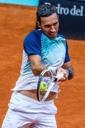 Mijaíl Kukushkin of Russia in action against Pablo Andújar of Spain during their Mutua Madrid Open tennis tournament s game at Caja Magica tennis complex in Madrid, Spain, 01 May 2021. Mutua Madrid Open !ACHTUNG: NUR REDAKTIONELLE NUTZUNG!  Copyright: xJuanJoxMartínx GRAF6749 20210501-637554935538492779