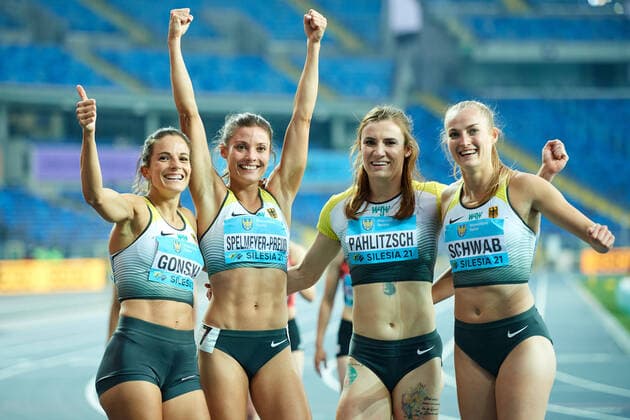 Bilder des Jahres 2021, Sport 05 Mai Sport Themen der Woche KW17 Sport Bilder des Tages Silesia World Relays 2021; Chorzow Poland, 01-02.05.2021 Nadine Gonska (GER) Corinna Schwab (GER) Karolina Pahlitzsch (GER) Ruth Sophia Spelmeyer-Preus (GER) *** Silesia World Relays 2021 Chorzow Poland, 01 02 05 2021 Nadine Gonska GER Corinna Schwab GER Karolina Pahlitzsch GER Ruth Sophia Spelmeyer Preus GER Copyright: xBEAUTIFULxSPORTS Internationalx