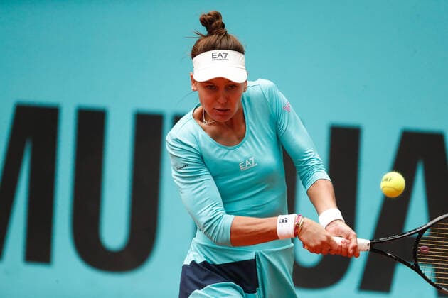 May 1, 2021, MADRID, MADRID, SPAIN: Veronika Kudermetova of Russia in action during his Women s Singles match, second round, against Kiki Bertens of The Netherlands on the WTA, Tennis Damen 1000 - Mutua Madrid Open 2021 at La Caja Magica on May 1, 2021 in Madrid, Spain. MADRID SPAIN - ZUMAa181 20210501_zaa_a181_301 Copyright: xOscarxJ.xBarrosox