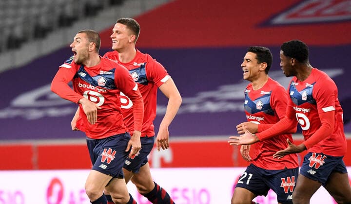 JOIE - FAIR PLAY - 17 BURAK YILMAZ (LIL) - 05 SVEN ADRIAAN BOTMAN (LIL) - 21 BENJAMIN ANDRE (LIL) FOOTBALL : Lille vs Nice - Ligue 1 Uber Eats - 01 05 2021 AnthonyBIBARD FEP Panoramic 