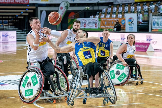 Champions Cup 2021 RSV Lahn Dill CD Ilunion Madrid Dominik Mosler RSV Lahn Dill, 4 , Bill Brian Latham 12 CD Ilunion Madrid Michael Auprince RSV Lahn Dill, 15 , Gregg Thomas Warburton 24 CD Ilunion Madrid , Annabel Breuer RSV Lahn Dill, 12 Champions Cup 2021 RSV Lahn Dill CD Ilunion Madrid 01 05 2021 Rittal Arena, Wetzlar Hesse Copyright: xBEAUTIFULxSPORTS Roeczeyx
