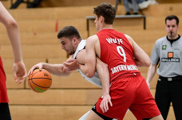 01 05 2021, xpsx, Basketball 2 Bundesliga Pro B Playoffs, EBBECKE White Wings Hanau FC Bayern Munich Basketball II v l Matthias Fichtner Hanau , Luis Wulff Munich Hanau Hesse Germany DEU