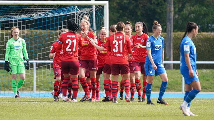 1 FC Köln players cheer about the goal to 0 1, jubilation, goal celebration, celebrate the goal, goal, celebration, cheering about the goal, optimistic, game scene, highlight, action, action, 02 05 2021, Sinsheim Germany , Football, 2 Women Bundesliga South, TSG 1899 Hoffenheim II U20 1 FC Köln, DFB DFL REGULATES PROHIBIT ANY USE OF PHOTOGRAPHS AS IMAGE SEQUENCES AND OR QUASI VIDEO xozx