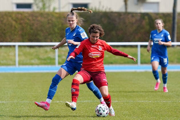 v li Karla Görlitz TSG II, 12 , Anja Pfluger Köln, 20 , Zweikampf, Spielzene, Duell, duel, tackle, tackling, Dynamik, Action, Aktion, 02 05 2021, Sinsheim Germany , Fussball, 2 Frauen Bundesliga Süd, TSG 1899 Hoffenheim II U20 1 FC Köln, DFB DFL REGULATIONS PROHIBIT ANY USE OF PHOTOGRAPHS AS IMAGE SEQUENCES AND OR QUASI VIDEO xozx