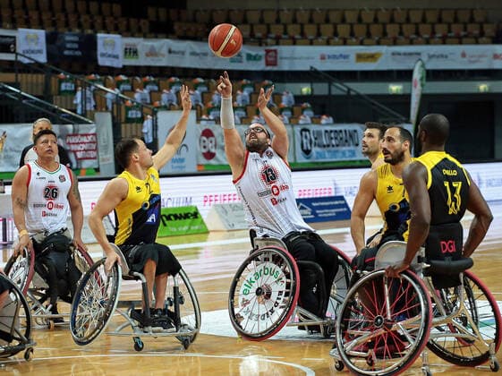 02 05 2021, xovx, Wheelchair Basketball Champions Cup 2021, 3rd place match, , Bidaideak Bilbao BSR CD Ilunion Madrid v l Jhon Hernandez Bidaideak Bilbao BSR , Jake Williams CD Ilunion Madrid , Asier Garcia Bidaideak Bilbao BSR Pablo Zarzuela CD Ilunion Madrid , Amadu Diallo CD Ilunion Madrid Wetzlar Rittal Arena Hessen Germany EN