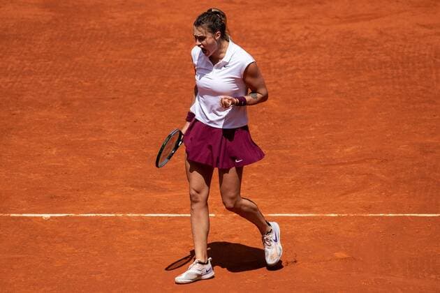 Bulgarian Aryna Sabalenka reacts after an action against Russian Daria Kasatkina during their Mutua Madrid Open tennis tournament s game at Caja Magica tennis complex in Madrid, Spain, 02 May 2021. Mutua Madrid Open !ACHTUNG: NUR REDAKTIONELLE NUTZUNG!  Copyright: xRodrigoxJimenezx GRAF7543 20210502-637555719212484729