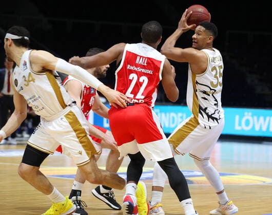 Löwen Braunschweig vs Bamberg, BBL Braunschweig, 02 05 2021, BASKETBALL easyCredit BBL Basketball Bundesliga, Löwen Braunschweig vs Brose Bamberg, season 2020 21 Gavin Schilling Löwen Braunschweig , Devon Hall Brose Bamberg , Karim Jallow Löwen Braunschweig Braunschweig