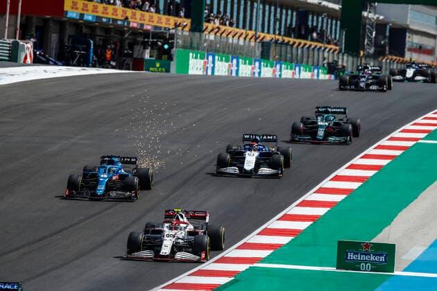 99 GIOVINAZZI Antonio (ita), Alfa Romeo Racing ORLEN C41, action during the Formula 1 Heineken Grande PrŽmio de Portugal 2021 from April 30 to May 2, 2021 on the Algarve International Circuit, in Portimao, Portugal FORMULE 1 : Grand Prix du Portugal - Course - Portimao - 01 05 2021 DPPI Panoramic  _B2_7209