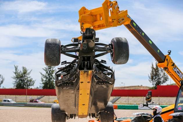 Portuguese Grand Prix, 02 05 2021. Kimi Raikkonen (FIN), Alfa Romeo C41 is towed away after crash during the Formula 1 Heineken Grande Premio De Portugal 2021 at the Algarve International Circuit, Portimao, Portugal on 2 May 2021 Portimao Portugal Editorial use only , Copyright: xPhilxDuncanx PSI-12618-0010