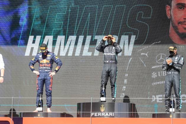 Portuguese Grand Prix, 02 05 2021. Lewis Hamilton (GBR), Mercedes AMG Petronas W12 on podium after victory celebrating during the Formula 1 Heineken Grande Premio De Portugal 2021 at the Algarve International Circuit, Portimao, Portugal on 2 May 2021 Portimao Portugal Editorial use only , Copyright: xPhilxDuncanx PSI-12618-0014
