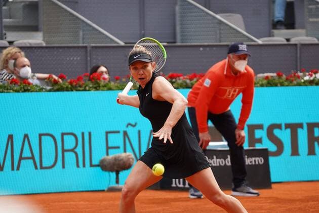 Saisai Zheng CHN vs Simona Halep ROU Durning Match WTA 1000 Mutua Madrid Open 2021 at La Caja Magica, Sunday May 02, 2021 Cordon Press  xx xx