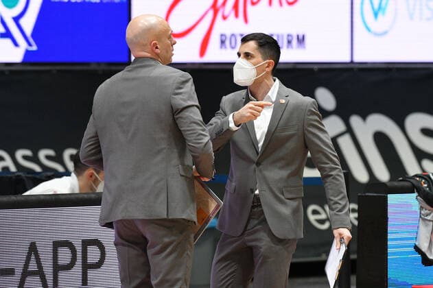 Daniel Mayer Sokolovsky Assistant Coach, Niners Chemnitz re and Rodrigo Pastore Coach, Head Coach, Niners Chemnitz li , Niners Chemnitz vs Ratiopharm Ulm, 02 05 2021, easycredit Basketball Bundesliga, GER, Season 2020 21 Niners Chemnitz vs Ratiopharm Ulm, 02 05 2021, easycredit Basketball Bundesliga, GER, Season 2020 21 Chemnitz Copyright: xBertxHarzer xEibner-xPressefotox