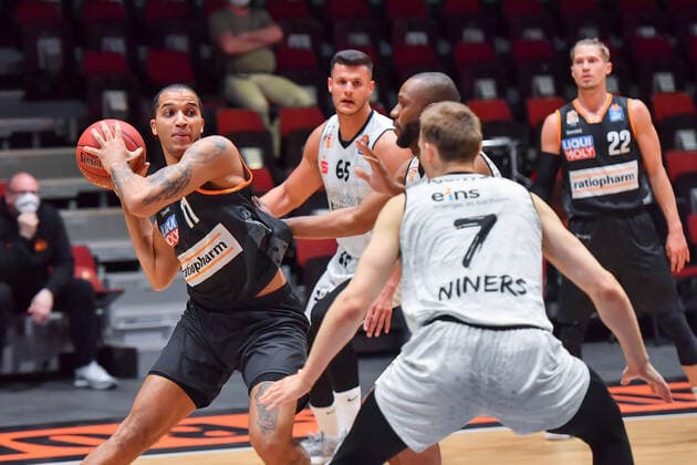 Chemnitz, Germany 02 May 2021 BBL 2020 2021 Niners Chemnitz vs Ratiopharm Ulm from left in duel Isaiah Wilkins Ulm , Filip Stanic Chemnitz , Virgil Matthews Chemnitz and Jonas Richter Chemnitz Fair Chemnitz Saxony Copyright: xFotostandx xDostmannx