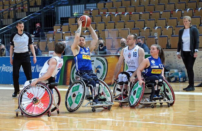 02 05 2021, xovx, Wheelchair Basketball Champions Cup 2021, Final, , RSB Thuringia Bulls RSV Lahn Dill v l Jens Albrecht RSB Thuringia Bulls , Steve Serio RSV Lahn Dill , Andre Bienek RSB Thuringia Bulls , Annabel Breuer RSV Lahn Dill Wetzlar Rittal Arena Hessen Germany EN