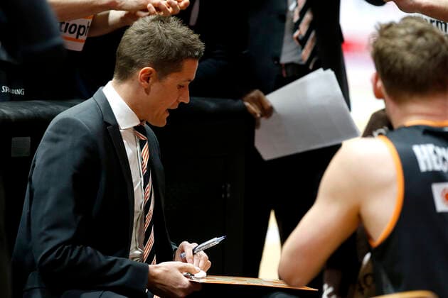 02 05 2021, easyCredit Basketball Bundesliga, BBL, season 2020 2021, men, Chemnitz Niners Ratiopharm Ulm Jaka Lakovic Headcoach , Ratiopharm Ulm Chemnitz Messe Chemnitz Sachsen Germany
