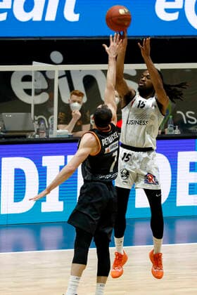 02 05 2021, easyCredit Basketball Bundesliga, BBL, season 2020 2021, men, Chemnitz Niners Ratiopharm Ulm Marcus Thornton, Niners Chemnitz, John Petrucelli, Ratiopharm Ulm Chemnitz Fair Chemnitz Saxony Germany