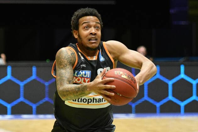 Troy Caupain Ratiopharm Ulm , Niners Chemnitz vs Ratiopharm Ulm, 02 05 2021, easycredit Basketball Bundesliga, GER, Season 2020 21 Niners Chemnitz vs Ratiopharm Ulm, 02 05 2021, easycredit Basketball Bundesliga, GER, Season 2020 21 Chemnitz Copyright: xBertxHarzer xEibner-xPressefotox