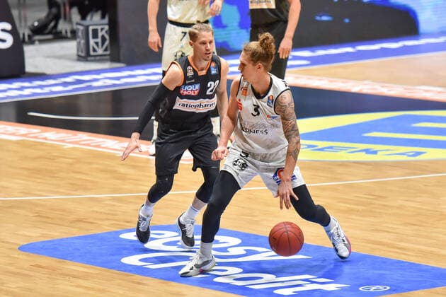 Chemnitz, Germany 02 May 2021 BBL 2020 2021 Niners Chemnitz vs Ratiopharm Ulm v li in duel Thomas Klepeisz Ulm and Malte Ziegenhagen Chemnitz Fair Chemnitz Saxony Copyright: xFotostandx xDostmannx