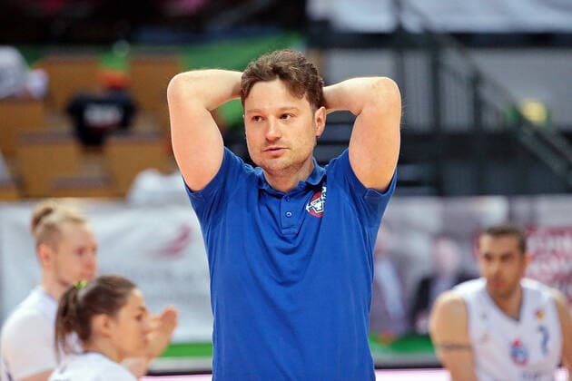 02 05 2021, xovx, wheelchair basketball champions cup 2021, final, , RSB Thuringia Bulls RSV Lahn Dill coach Michael Engel RSB Thuringa Bulls disappointed, looking disappointed after losing to Wetzlar Wetzlar Rittal Arena Hesse Germany EN