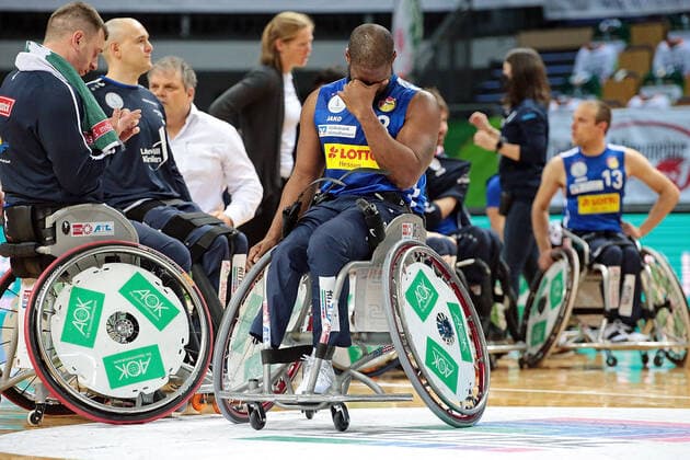 02 05 2021, xovx, wheelchair basketball champions cup 2021, final, , RSB Thuringia Bulls RSV Lahn Dill RSV Lahn Dill players celebrate 71 67 win over Thuringia Bulls and Champions League win Brian Bell RSV Lahn Dill with tears of joy Wetzlar Rittal Arena Hesse Germany EN
