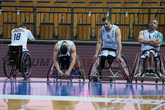 02 05 2021, xovx, Wheelchair Basketball Champions Cup 2021, Final, , RSB Thuringia Bulls RSV Lahn Dill v l Andre Bienek RSB Thuringia Bulls , Karlis Podnieks RSB Thuringia Bulls , Vahid Gholamazad RSB Thuringia Bulls , Joakim Linden RSB Thuringia Bulls disappointed, looking disappointed after defeat against RSV Lahn Dill Wetzlar Rittal Arena Hesse Germany EN