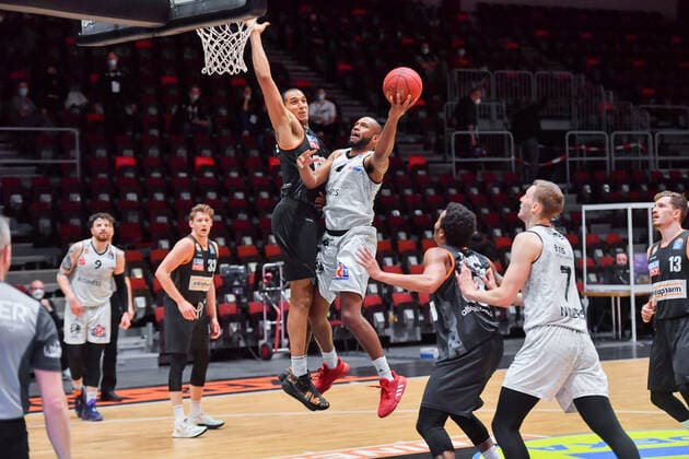 Chemnitz, Germany 02 May 2021 BBL 2020 2021 Niners Chemnitz vs Ratiopharm Ulm Basket toss by Virgil Matthews Chemnitz Fair Chemnitz Saxony Copyright: xFotostandx xDostmannx