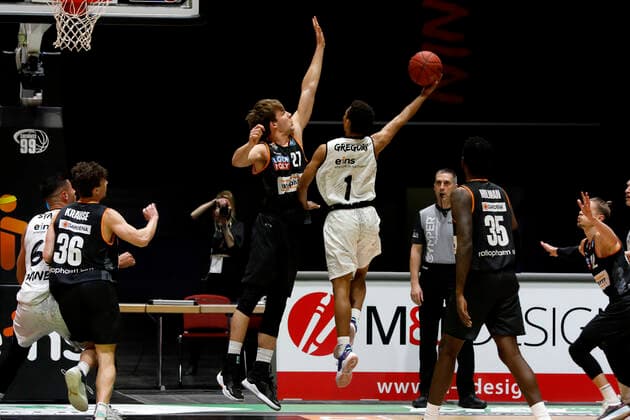 02 05 2021, easyCredit Basketball Bundesliga, BBL, season 2020 2021, men, Chemnitz Niners Ratiopharm Ulm Brendan Gregori, Niners Chemnitz, Moritz Krimmer, Ratiopharm Ulm Chemnitz Fair Chemnitz Saxony Germany