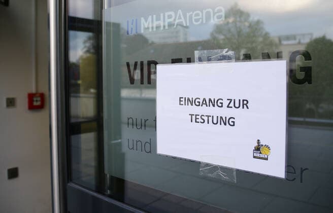 Ludwigsburg , Basketball easyCredit BBL Bundesliga , MHP RIESEN Ludwigsburg vs Telekom Baskets Bonn , Corona test testing