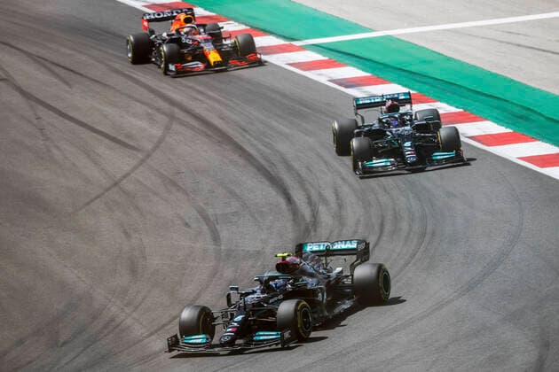 77 Valtteri Bottas FIN, Mercedes AMG Petronas F1 Team , 44 Lewis Hamilton GBR, Mercedes AMG Petronas F1 Team , 33 Max Verstappen NED, Red Bull Racing , F1 Grand Prix of Portugal at Autodromo Internacional do Algarve on May 2, 2021 in Portimao, Portugal Photo by HOCH ZWEI Portimao Portugal