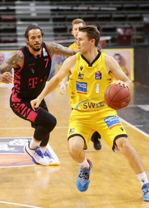 Ludwigsburg , Basketball easyCredit BBL Bundesliga , MHP RIESEN Ludwigsburg vs Telekom Baskets Bonn , Jordan Hulls Riesen