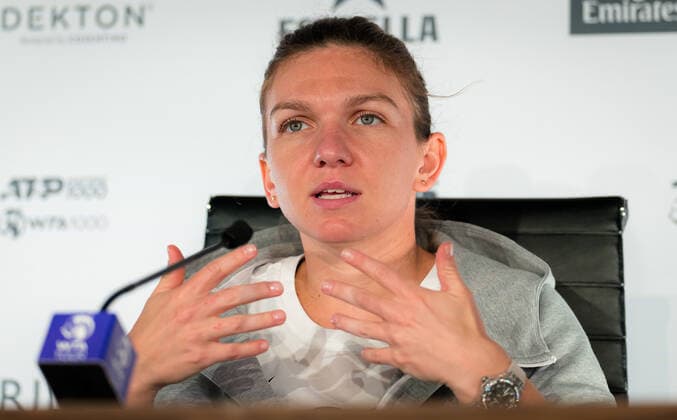 May 2, 2021, MADRID, MADRID, SPAIN: Simona Halep of Romania talks to the media after the second round of the 2021 Mutua Madrid Open WTA, Tennis Damen 1000 tournament MADRID SPAIN - ZUMAa181 20210502_zaa_a181_410 Copyright: xRobxPrangex