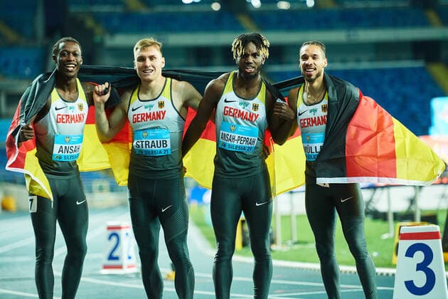 Bilder des Jahres 2021, Sport 05 Mai Sport Themen der Woche KW17 Sport Bilder des Tages Silesia World Relays 2021; Chorzow Poland, 01-02.05.2021 Steven Muller (GER) Felix Straub (GER) Lucas Ansah-Peprah (GER) Owen Ansah (GER) *** Silesia World Relays 2021 Chorzow Poland, 01 02 05 2021 Steven Muller GER Felix Straub GER Lucas Ansah Peprah GER Owen Ansah GER Copyright: xBEAUTIFULxSPORTS Internationalx