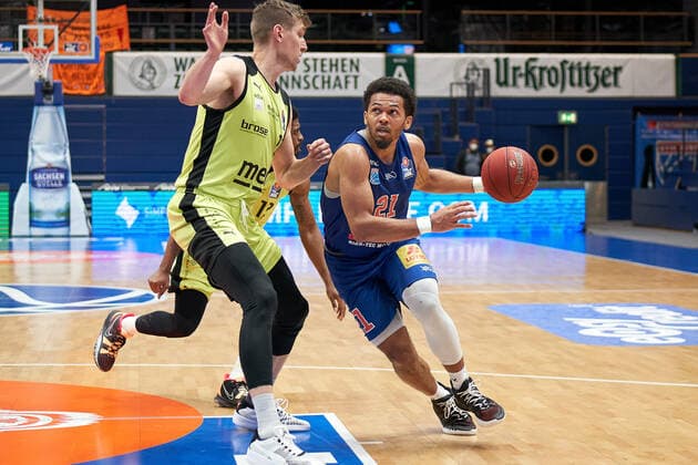 Syntainics MBC Medi Bayreuth, Basketball, Bundesliga, Men, 2020 2021, 32 Matchday, 02 05 2021, v l Andreas Seiferth Bayreuth, 11 , Quinton Hooker MBC, 21 Syntainics MBC Medi Bayreuth, Basketball, Bundesliga, Men, 2020 2021, 32 Matchday, 02 05 2021, Weissenfels. Copyright: xEckehardxSchulz Eibner-Pressefotx ep_esz