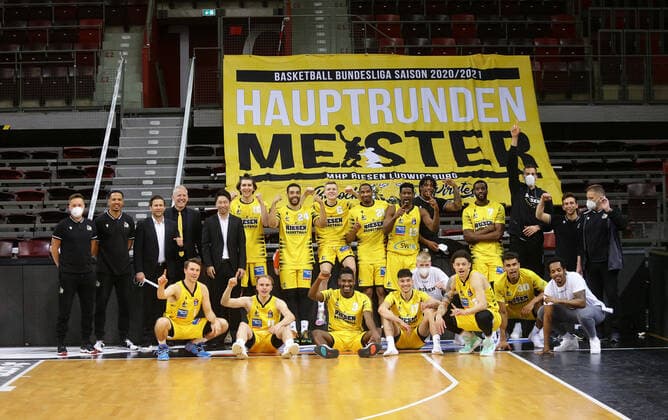 Ludwigsburg , Basketball easyCredit BBL Bundesliga , MHP RIESEN Ludwigsburg vs Telekom Baskets Bonn , Jubel Ludwigsburg