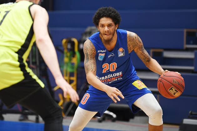 Basketball, 1 Bundesliga, season 2020 2021, 32 matchday, SYNTAINICS MBC Mitteldeutscher Basketball Club Weissenfels vs medi bayreuth 02 05 2021 Deron Washinton MBC Weissenfels, back number number 20 on the ball during the game Weißenfels vs Bayreuth 02 05 2021 Weißenfels Sachsen Anhalt Germany Stadthalle Weißenfels