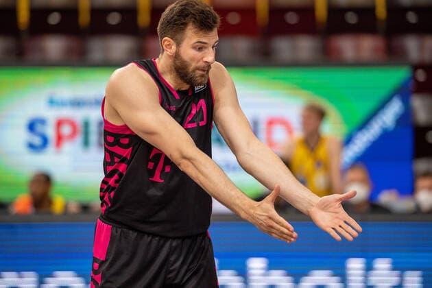 Leon Kratzer Telekom Baskets Bonn, 21 , MHP Riesen Ludwigsburg vs Telekom Baskets Bonn, Basketball, Bundesliga, easycredit BBL, 32 Spieltag, Spielzeit 2020 2021, 02 05 2021, MHP Riesen Ludwigsburg vs Telekom Baskets Bonn, Basketball, Bundesliga, easycredit BBL, 32 Spieltag, Spielzeit 2020 2021, 02 05 2021 Ludwigsburg Copyright: xEibner-Pressefoto SaschaxWaltherx EP_SWA